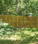 Gothic Picket Fence with 1"x6" Pickets